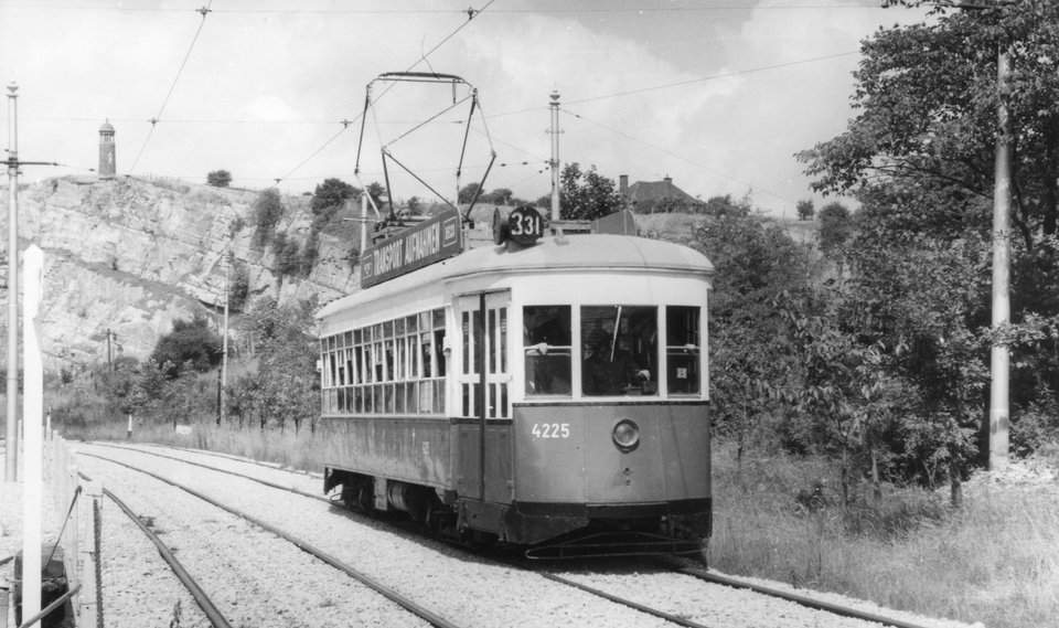 Vienna 4225 in service at Crich shortly after its arrival. Photo courtesy of Crich TMS photo archive.