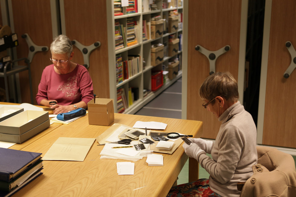 Library volunteers (980px) Library volunteers