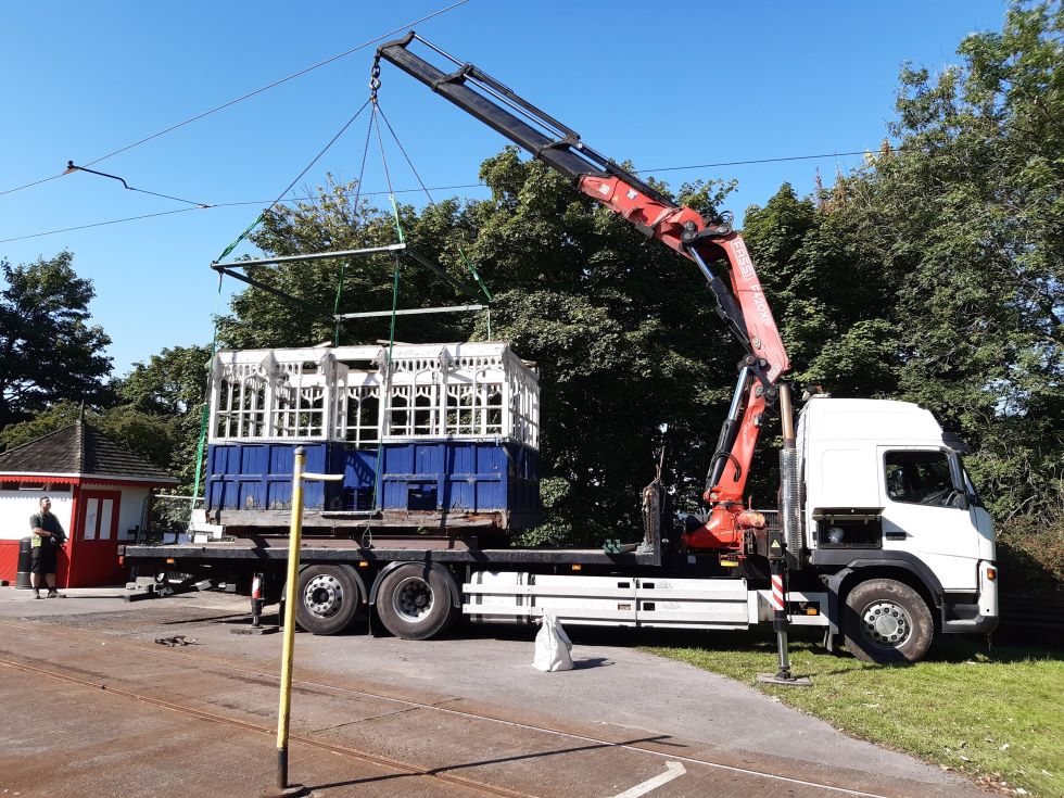On the flatbed (R) On the flatbed