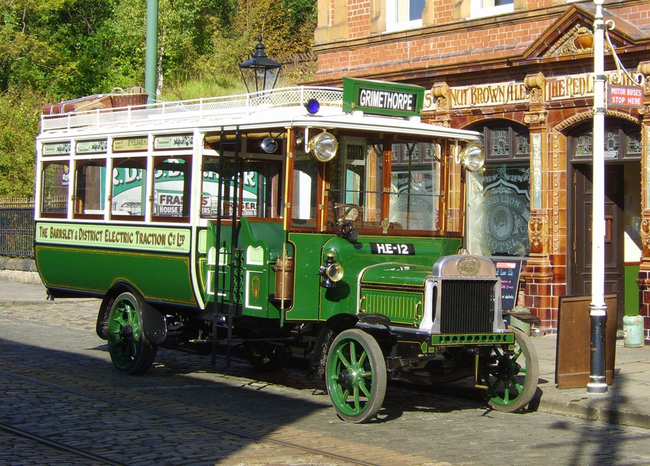 Barnsley & District Combination Car outside Red Lion -980px Barnsley & District Combination Car outside Red Lion