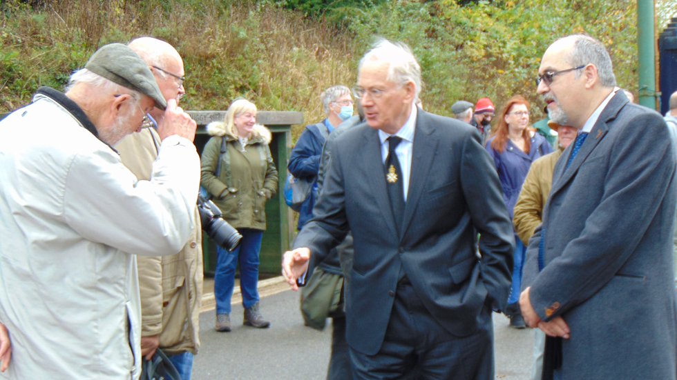 HRH meets Members of the Tramway Museum Society 